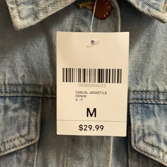 NWT ladies Forever 21 denim/jean jacket, size M - Picture 3 of 6